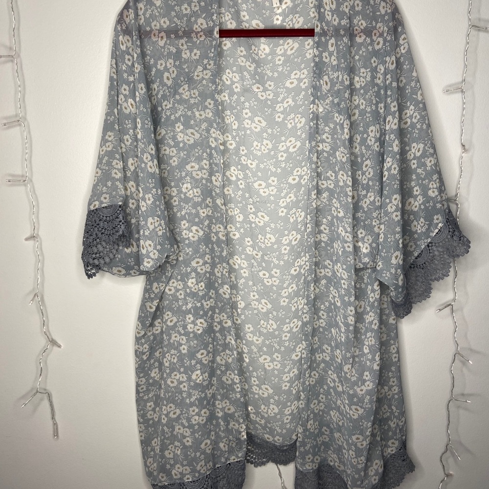 3 FOR $15 - Periwinkle Floral Kimono